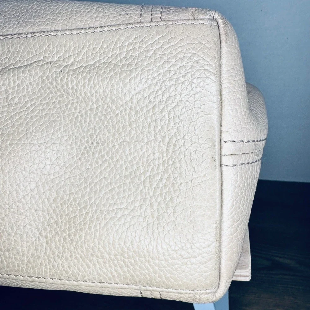 Michael Kors Beige Pebbled Leather Shoulder‎ Bag Gold Chain Strap Tote Jet Set